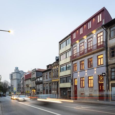 Utopian Hotel, A Charming Guesthouse Порто Екстериор снимка