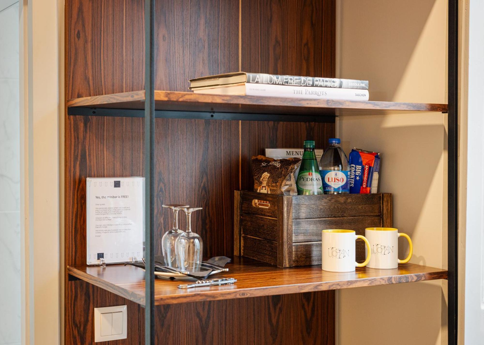 Utopian Hotel, A Charming Guesthouse Порто Екстериор снимка